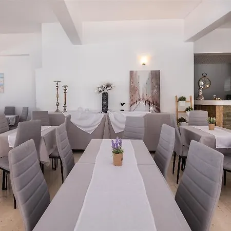 Hotel Pasiphae
